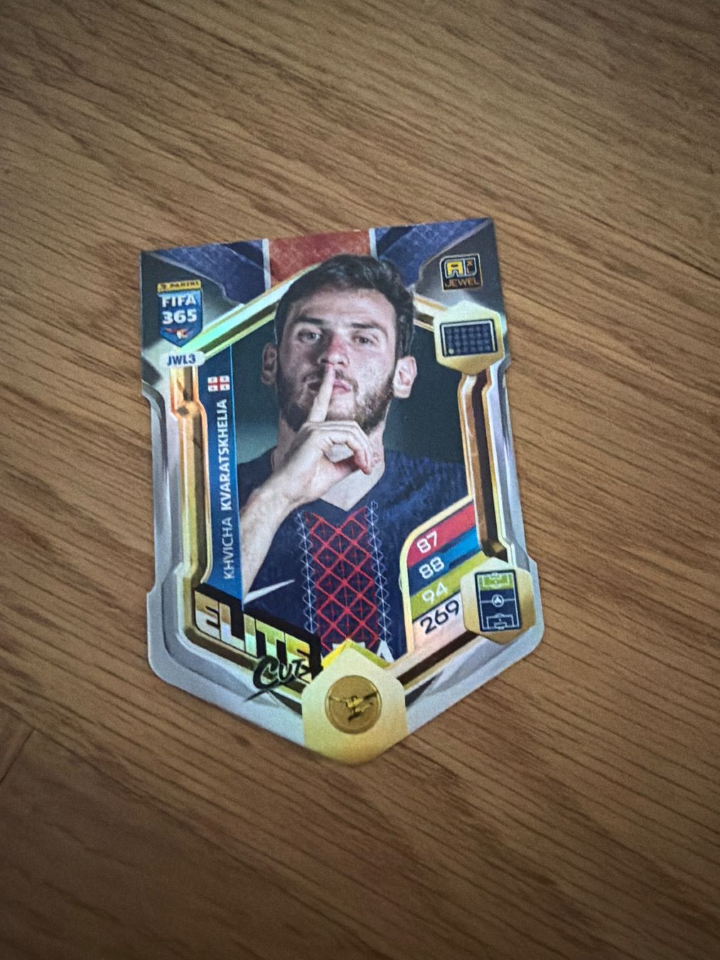 Panini Carte collezionabili: Khvicha Kvaratskhelia Elite cut – Usato da Zürich venduto da Maxima_ZH