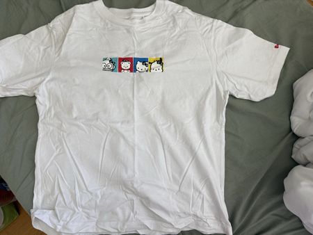 Uniqlo Sanrio T-Shirt, Weiss, Grösse M, Neuwertig, Top! (51)