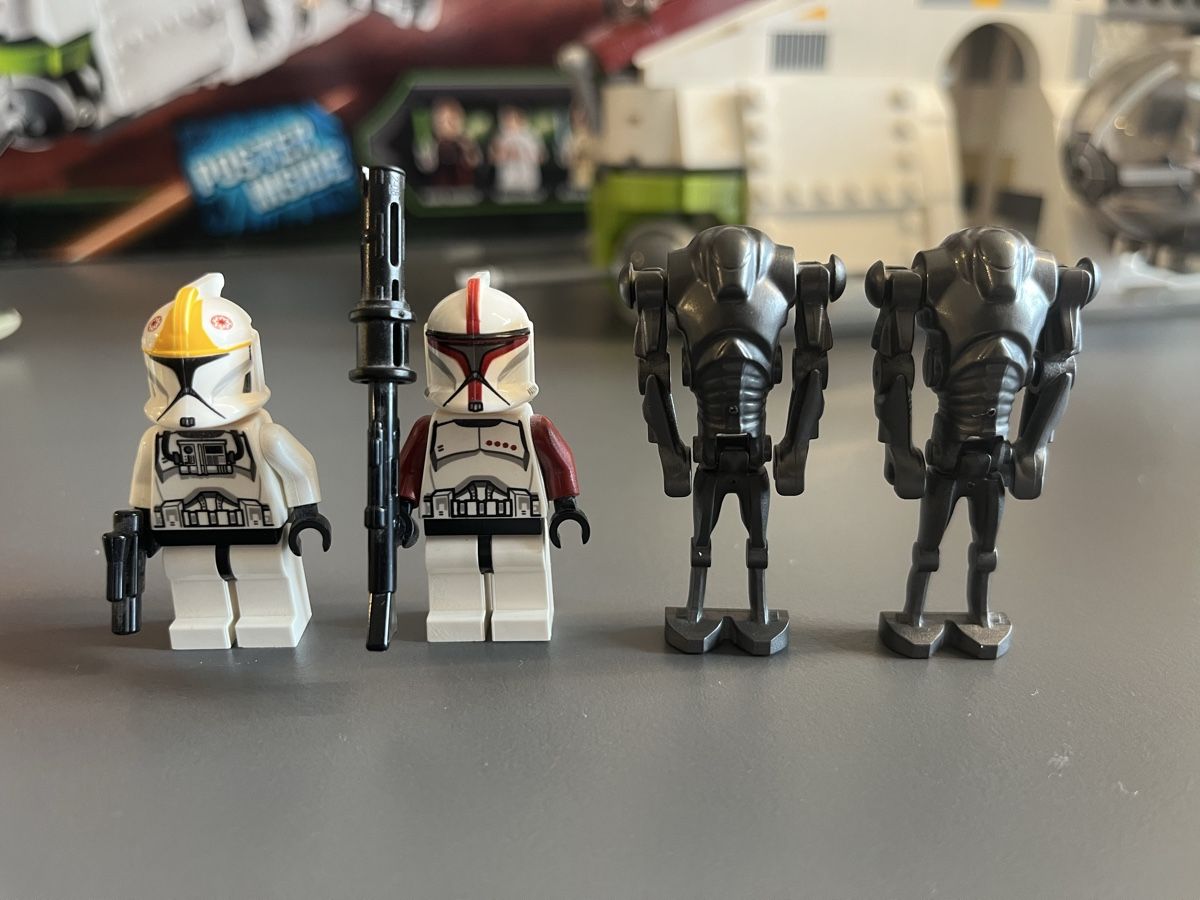 Lego Spielzeuge: LEGO Star Wars Set 75021 Republic Gunship – Gebraucht aus Fribourg von Helvetix7 5