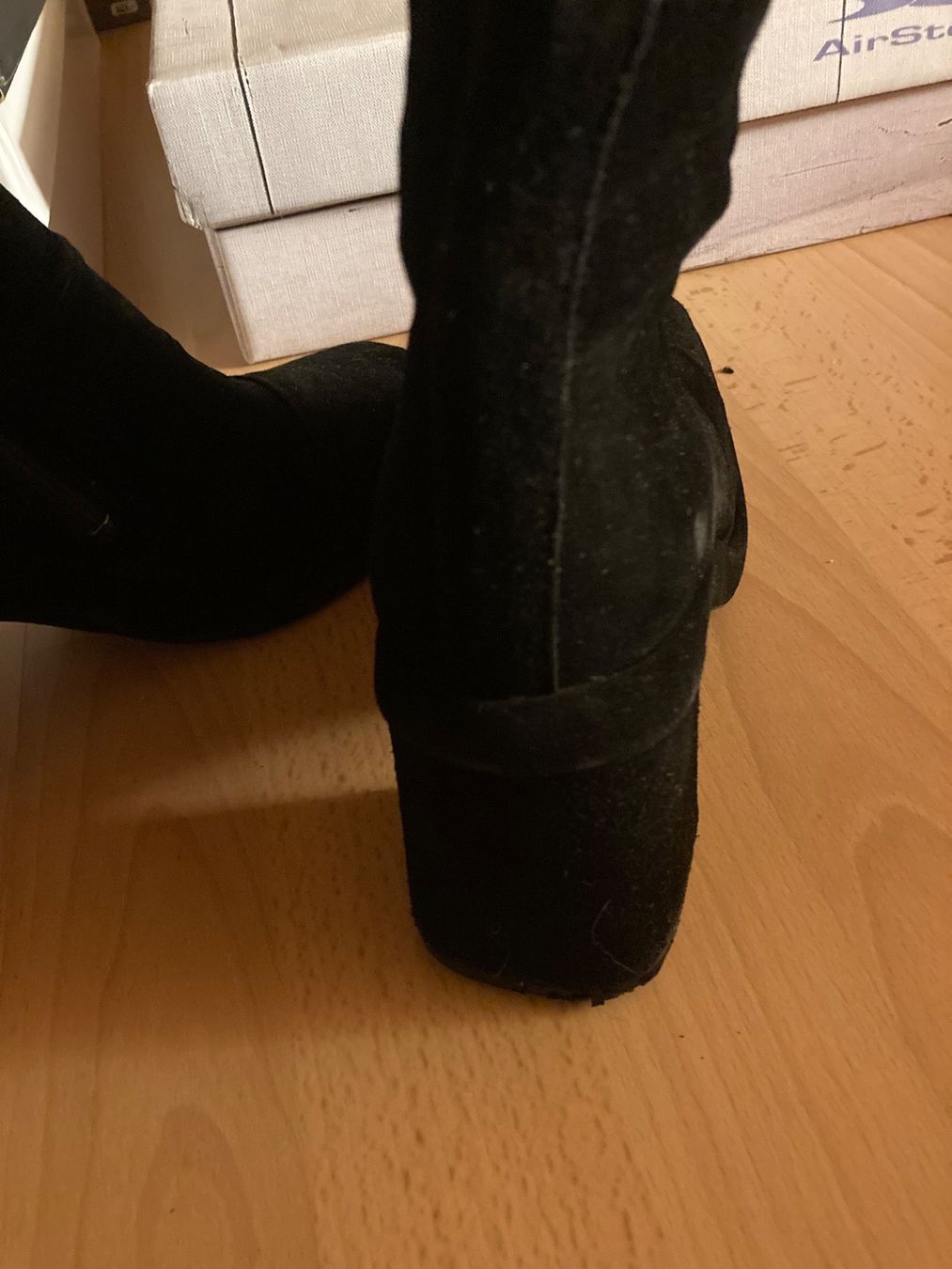 Scarpe da donna: Bottes  en daim - 38 – Usato da Evionnaz venduto da roh_l5yz 1