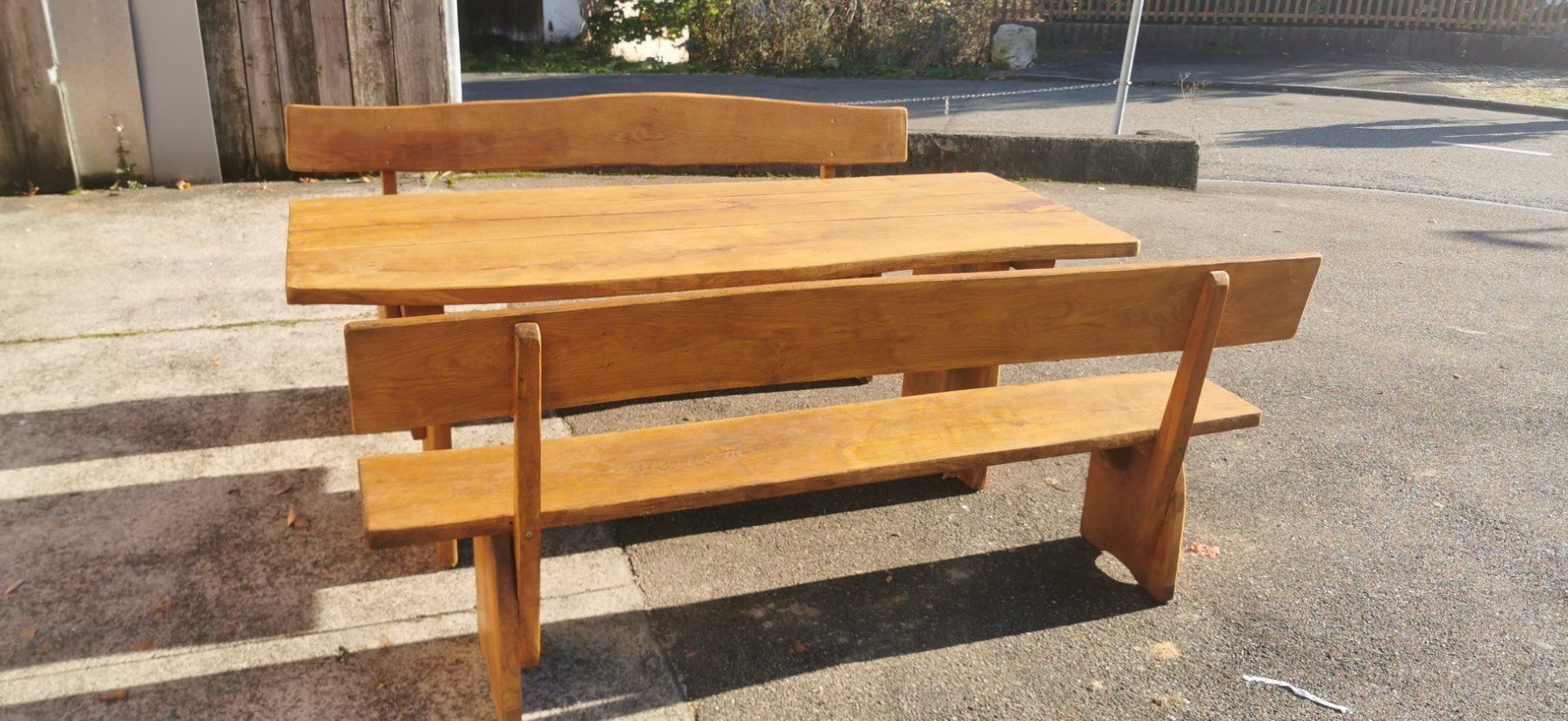 Set di tavolo e panche: Tischgarnitur aus Wildeiche massive, Gartentisch – Usato da Nuglar venduto da xax 1