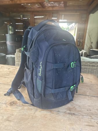 Satch Rucksack dunkelblau mit grünen Sprenkeln, guter Zusta