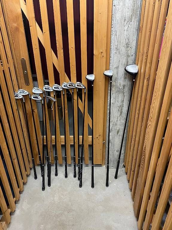 Mazze & Set: Golfset (13 Schläger) inkl. Golftrolley – Usato da Kloten venduto da And_kae91 2