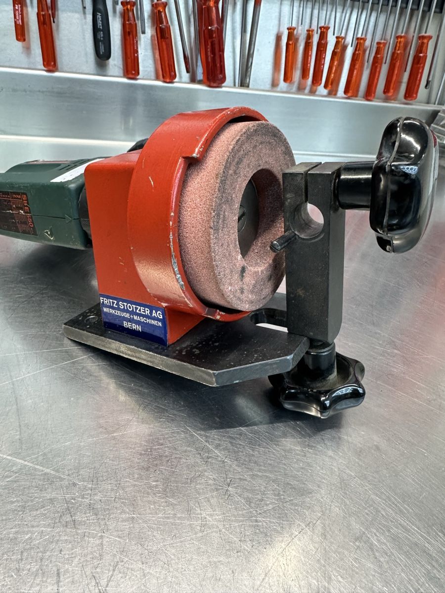 Metabo Smerigliatrici & Lucidatrici: Rotax Bohrerschleifmaschine – Usato da Schwende venduto da weesli 1