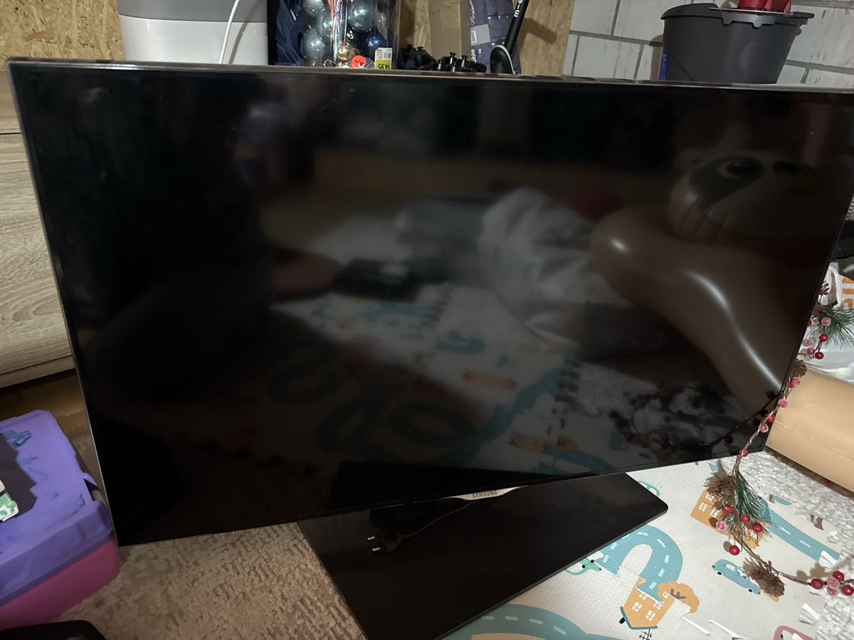 Samsung Appareils TV: Samsung tv – Défectueux à Biglen par goz_h8dv