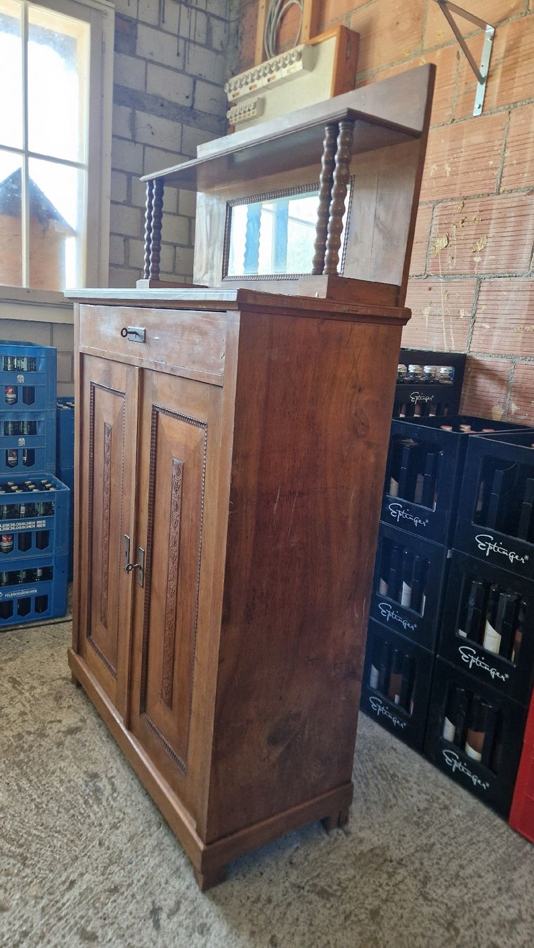 Cassettiere: Antik Sideboard Schrank Kommode – Usato da Unterlunkhofen venduto da M.Werder 2