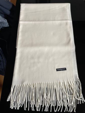 Elegant Winter Cashmere LD Scarf - Warm and Stylish! XXL