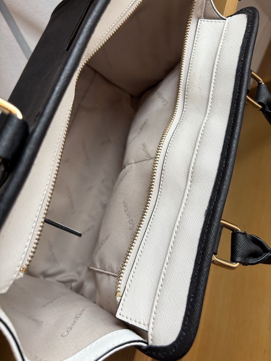 Calvin Klein Borse da donna: Hübsche Calvin Klein Handtasche – Nuovo (secondo la descrizione) da Wettingen venduto da mstoeckli27 7