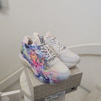 Brand new Bronx sneakers, size 39