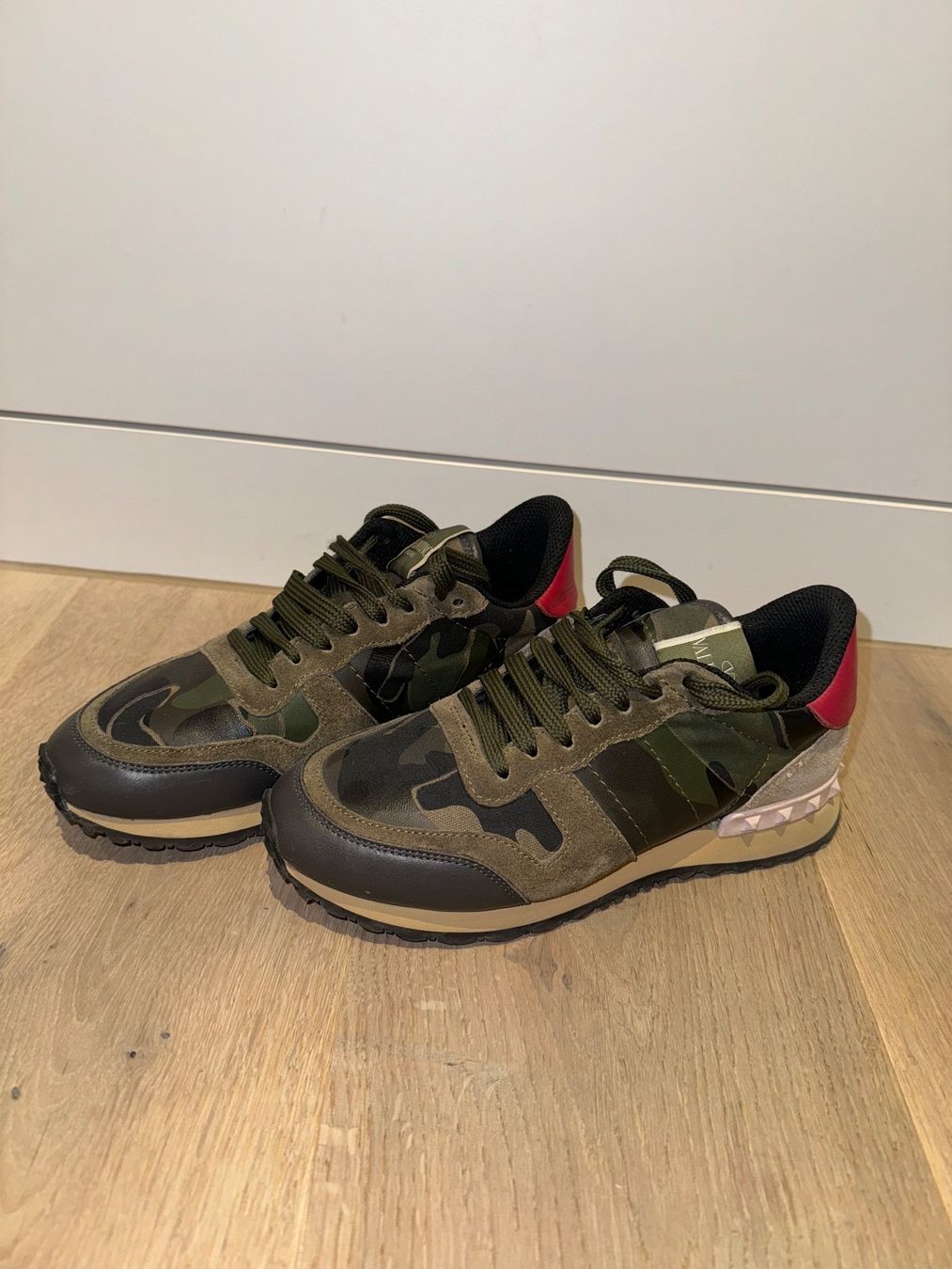 Valentino Damenschuhe: Valentino Sneaker – Gebraucht aus Kloten von Teamfv 2