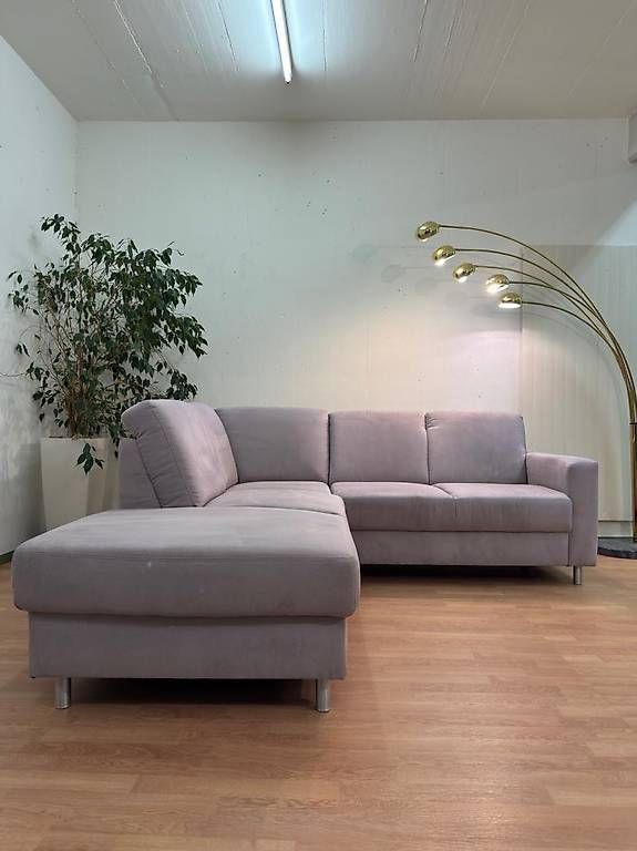 Divani: Hellgrau Ecksofa Alcantara (Gratis Lieferung) – Usato da Effretikon venduto da Aura_Briner