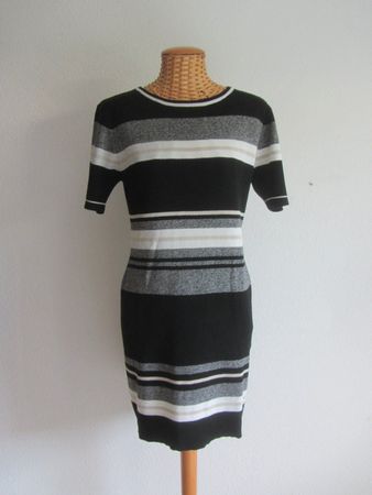 NEW LOOK - Feinstrick Streifenkleid L