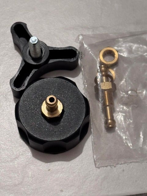 Sonstiges Fahrzeugzubehör: KG 8.5 Liter Benzintank – Neu (gemäss Beschreibung) aus Tafers von Peugeot407 1