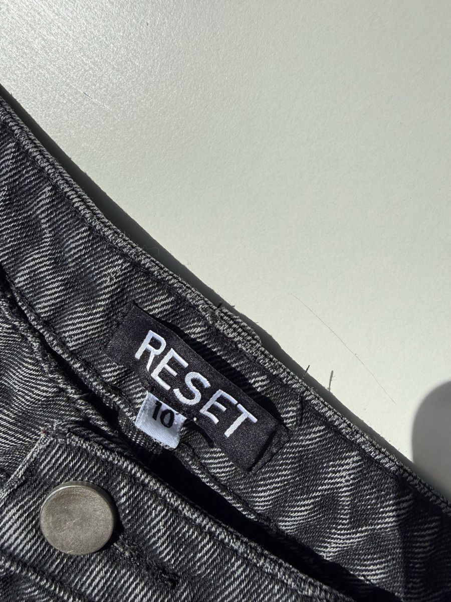 Pantaloni: Jeans baggy enfant – Usato da Courtételle venduto da comtem 1