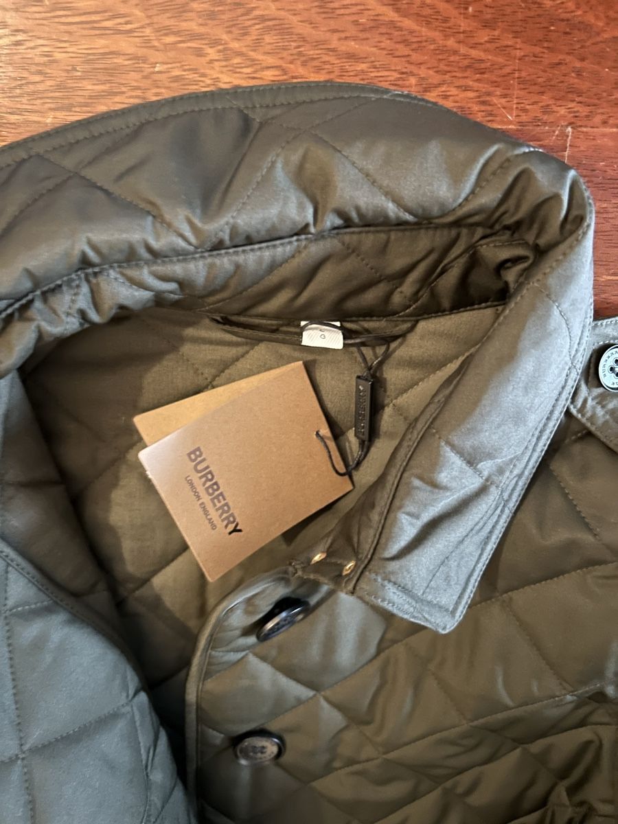 Burberry Jacken: Burberry Steppjacke Olive L neu!!! – Neu und originalverpackt aus Zürich von Nick345 4