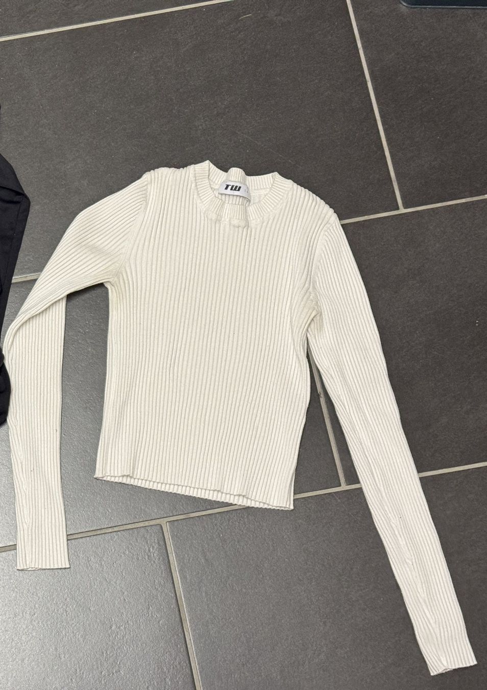 Kleiderpakete & -sets: Diverse Shirts kurz, lang, Trägershirt Mädchen – Gebraucht aus Würenlos von CaSteSeNievis 2