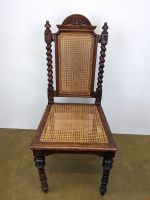 Antiker Stuhl | Sitzfläche + Lehne handgeflochten