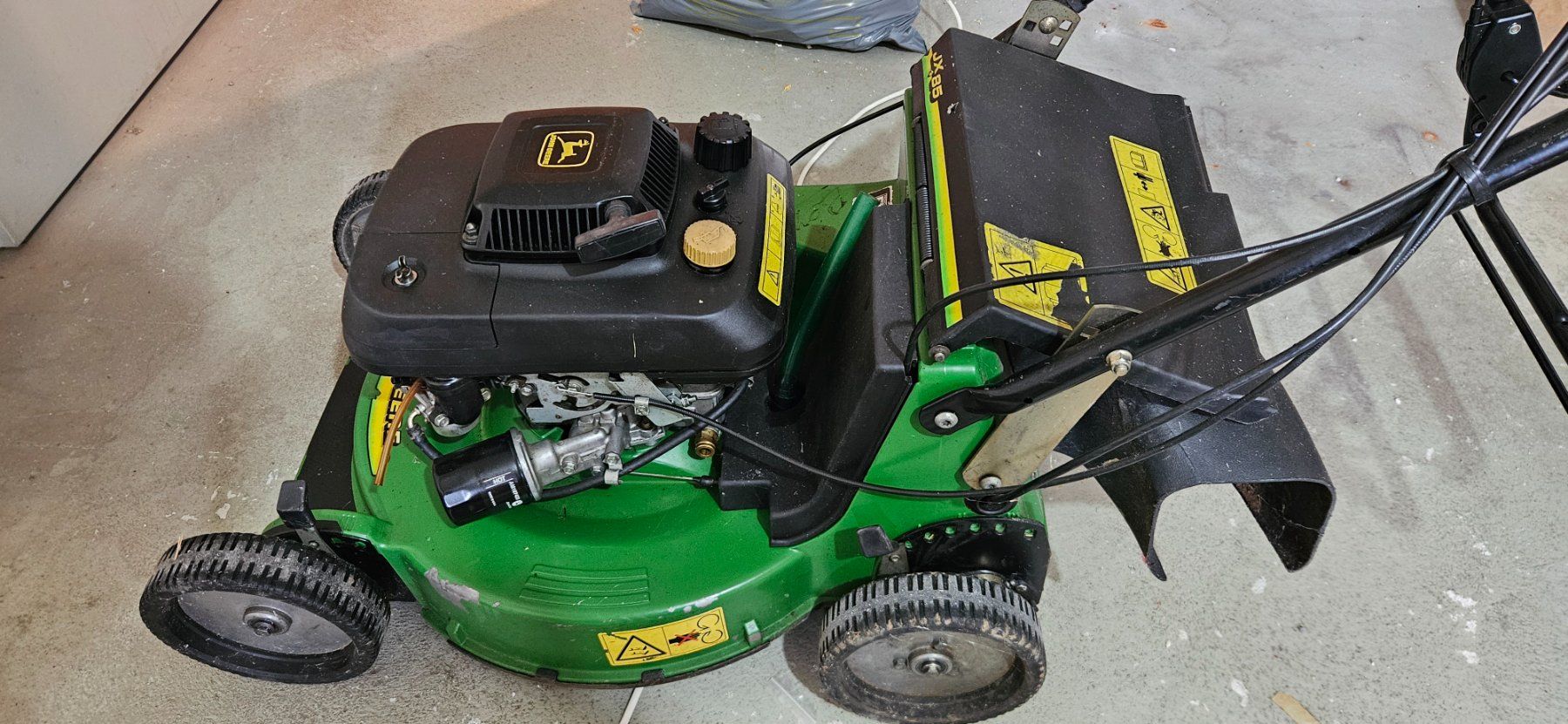 John Deere JX85 Rasenmäher. (Gebraucht) in Zufikon für CHF 165 – nur ...