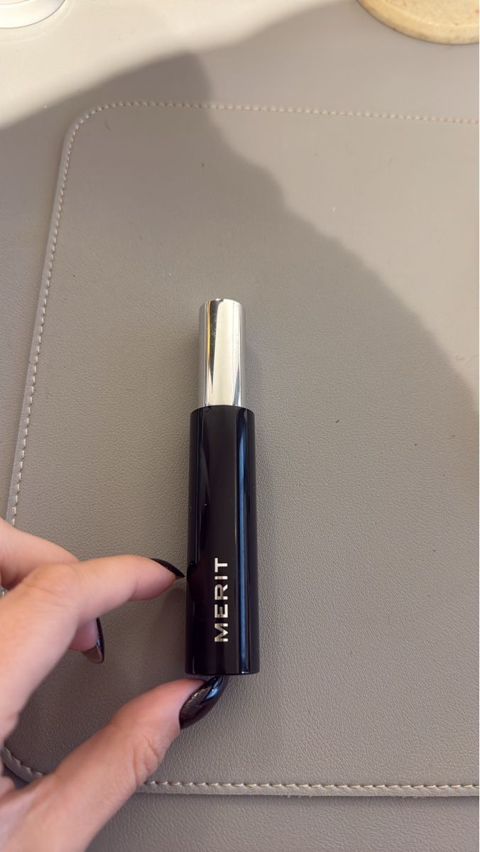 Make-up: Merit clean volume Mascara in black  – Gebraucht aus St-Gingolph von Ynatka