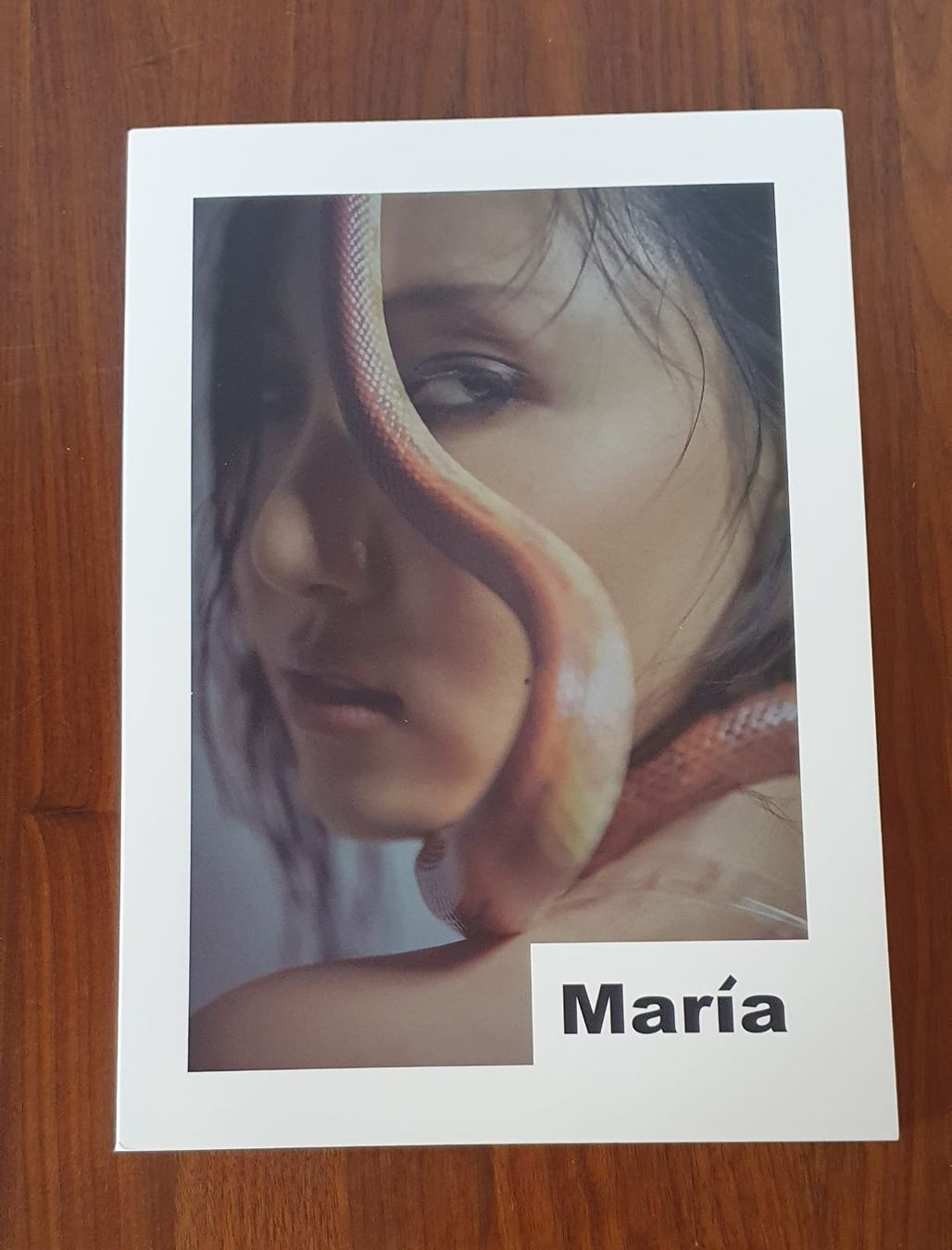 CD: Hwasa María Album Ver. B – Usato da Kriens venduto da befor83 2