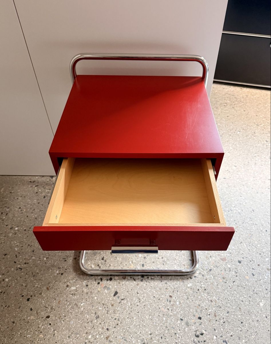 Thonet Tische: B 117 Beistelltisch von Thonet  – Gebraucht aus Iragna von ailtire 4
