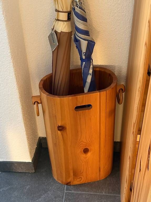 Garderobe: Garderobe in Echtholz – Gebraucht aus Selzach von Olive8 3