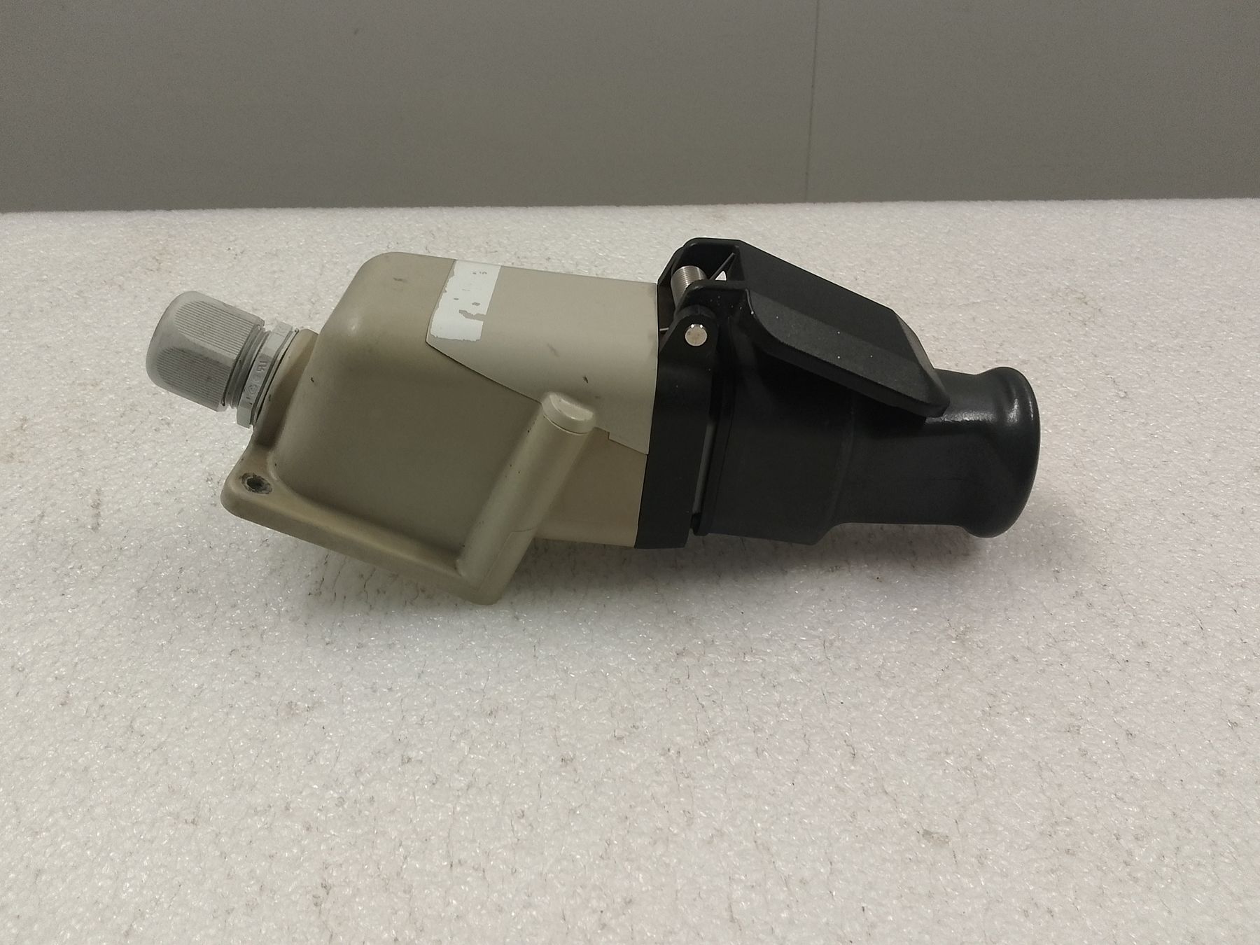 Spine: Steckverbinder J15 500V – Usato da Trubschachen venduto da Caddy8 5
