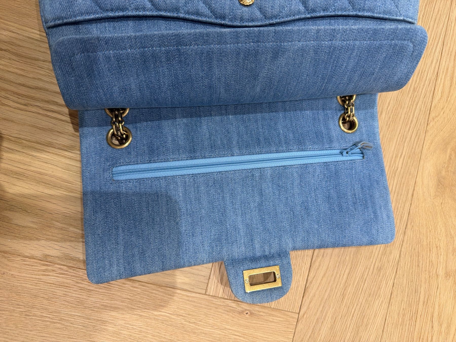 Chanel Sacs femmes: Chanel 2.55 Jeans – D'occasion à Roggwil TG par est_r5x7 5