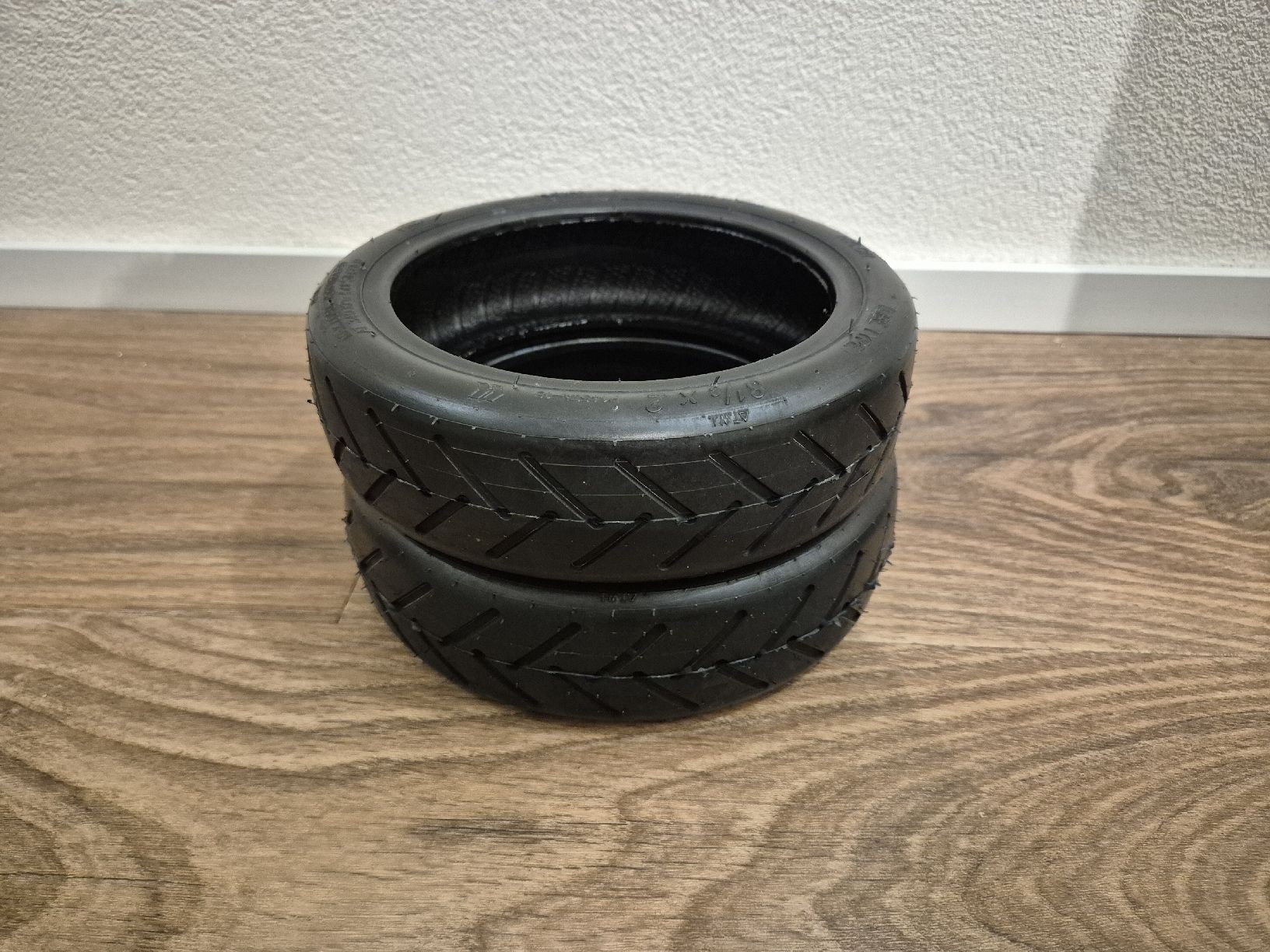 Pneumatici & Ruote complete: pneus trottinette 8.5x2 – Nuovo e nell'imballaggio originale da Vuadens venduto da Brice57
