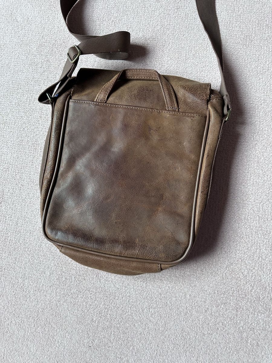 Reisekoffer: Travel bag – Gebraucht aus Bex von roopa.gorla 1
