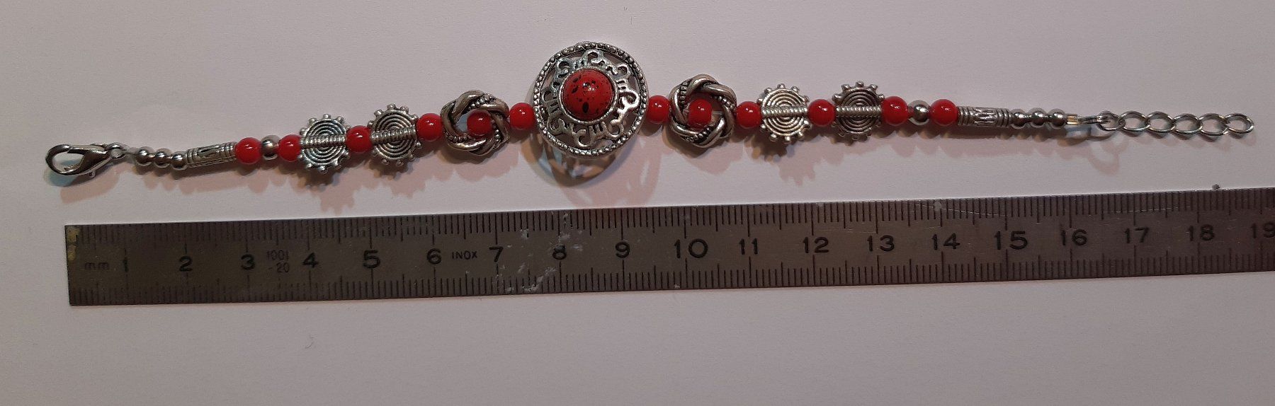 Armbänder & -reifen: Neu versilbertes Armband mit roten Perlen – Neu und originalverpackt aus St. Margarethen TG von Smiley-Face 1