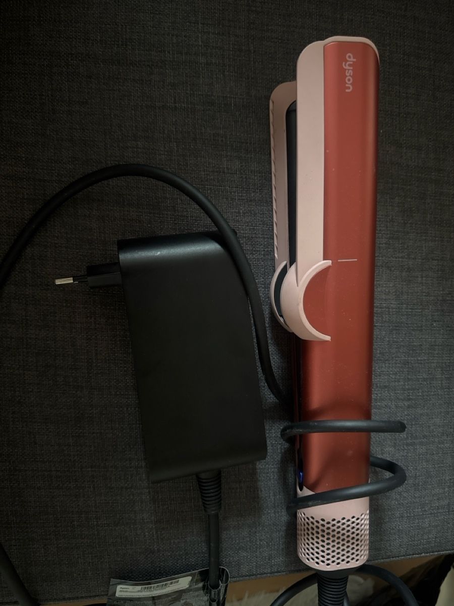 Dyson Asciugacapelli: Dyson Airstraight Strawberry bronze und rosé – Nuovo (secondo la descrizione) da Elgg venduto da nad_r9s7