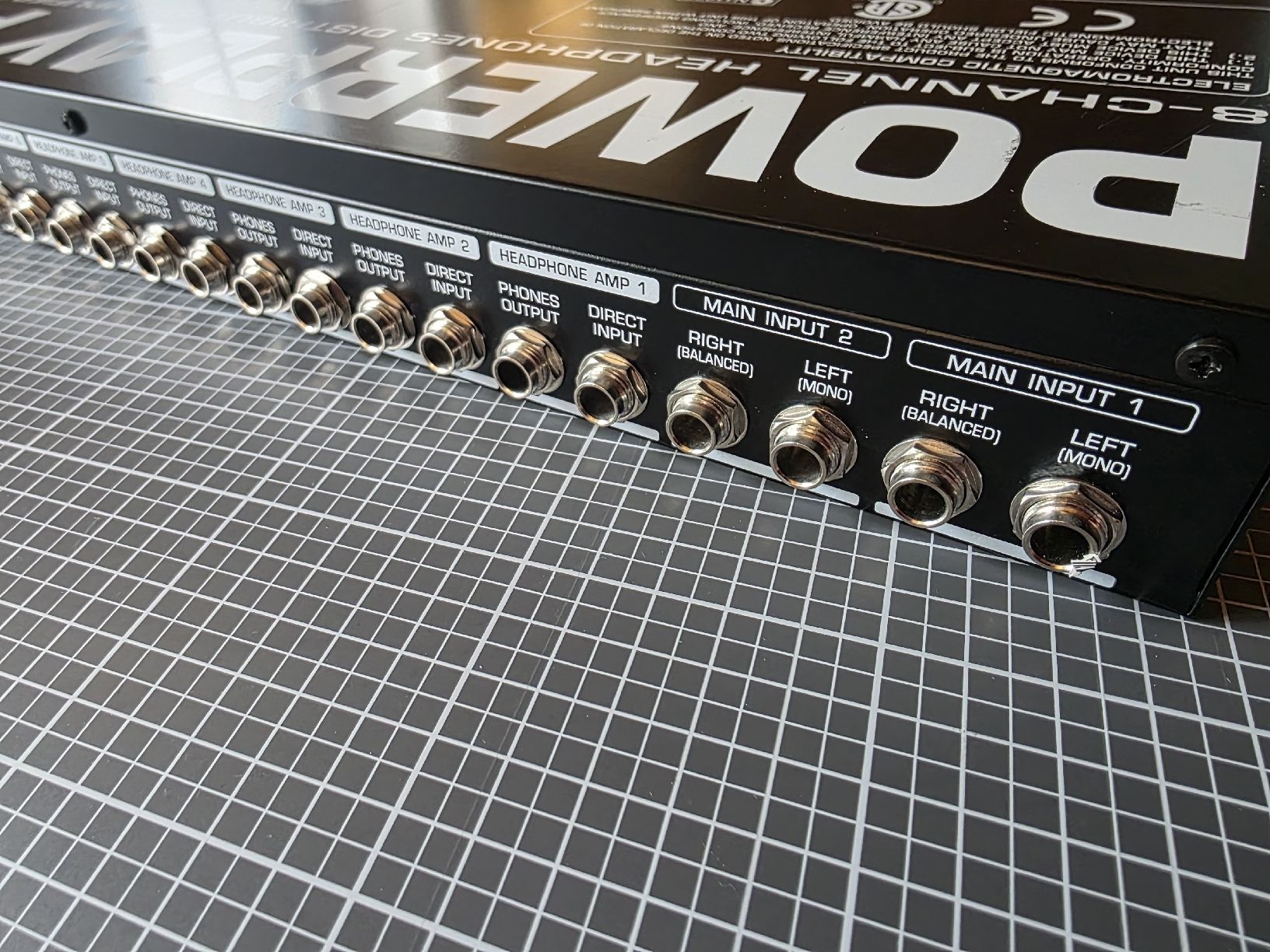 Behringer Amplificatori: Behringer Powerplay Pro 8 Kopfhörerverstärker – Usato da Uerzlikon venduto da Chalb0815 2