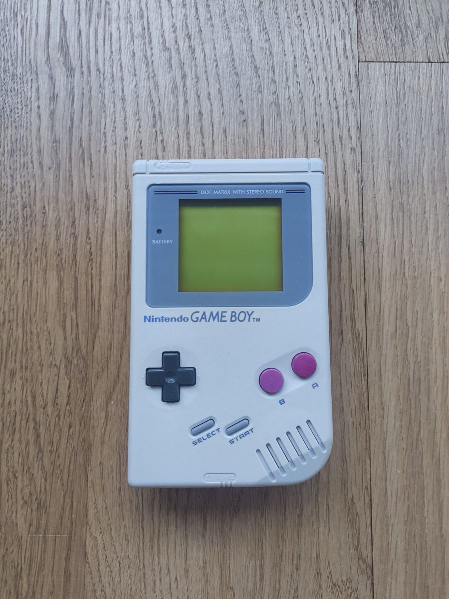 Nintendo Console: Original Nintendo Game Boy DMG-01 – Usato da Ostermundigen venduto da moniandi