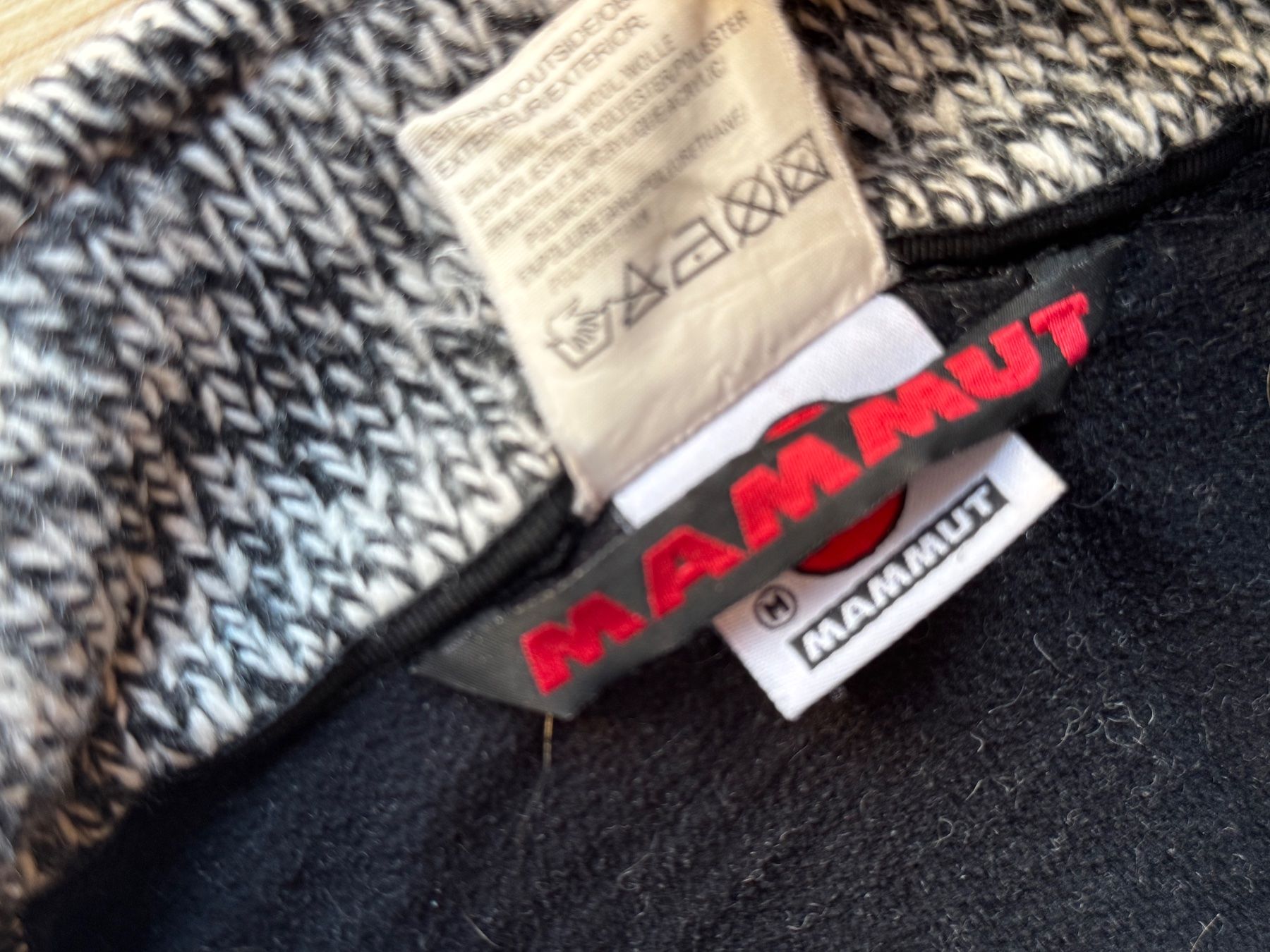 Mammut Giacche: Mammut jaquette 34% laine – Usato da Ovronnaz venduto da Etagne68 2
