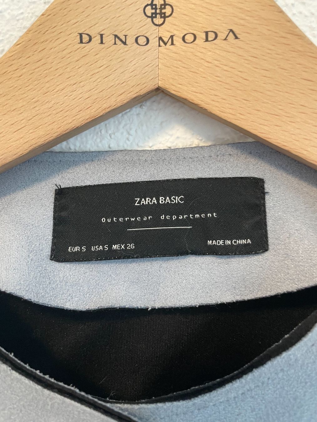 Zara Jacken: Small Zara light jacket – Gebraucht aus Zug von dim_np7l 3