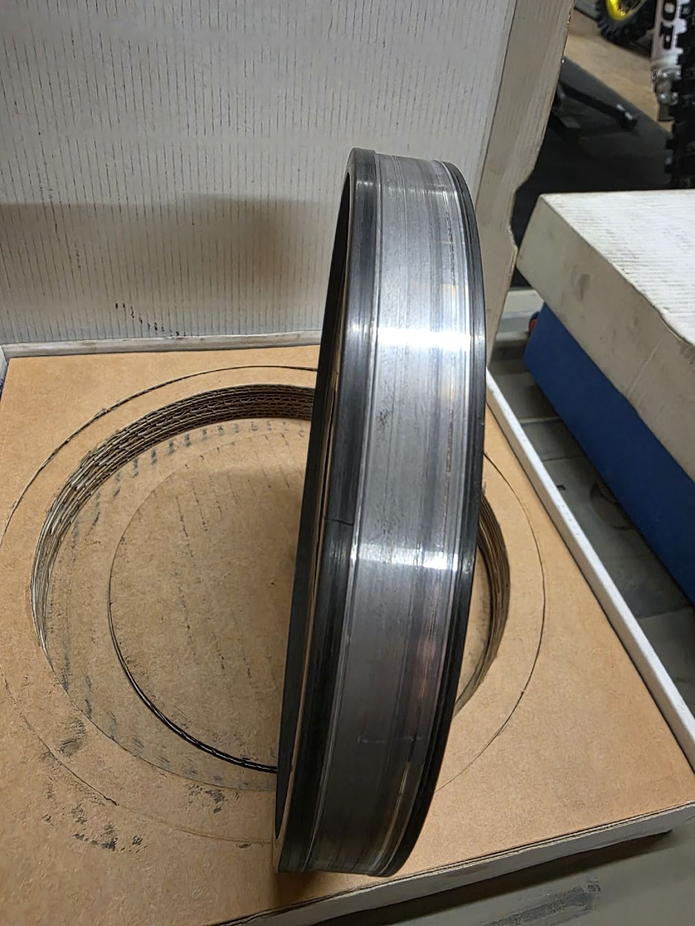 Tutti gli attrezzi: Meule diamant pour machine Agathon – Usato da Le fuet venduto da Alan1414 3