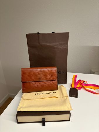 Louis Vuitton Epi Porte Tresor Etui Papiers Wallet