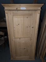 Antiker Schrank Tanne massiv