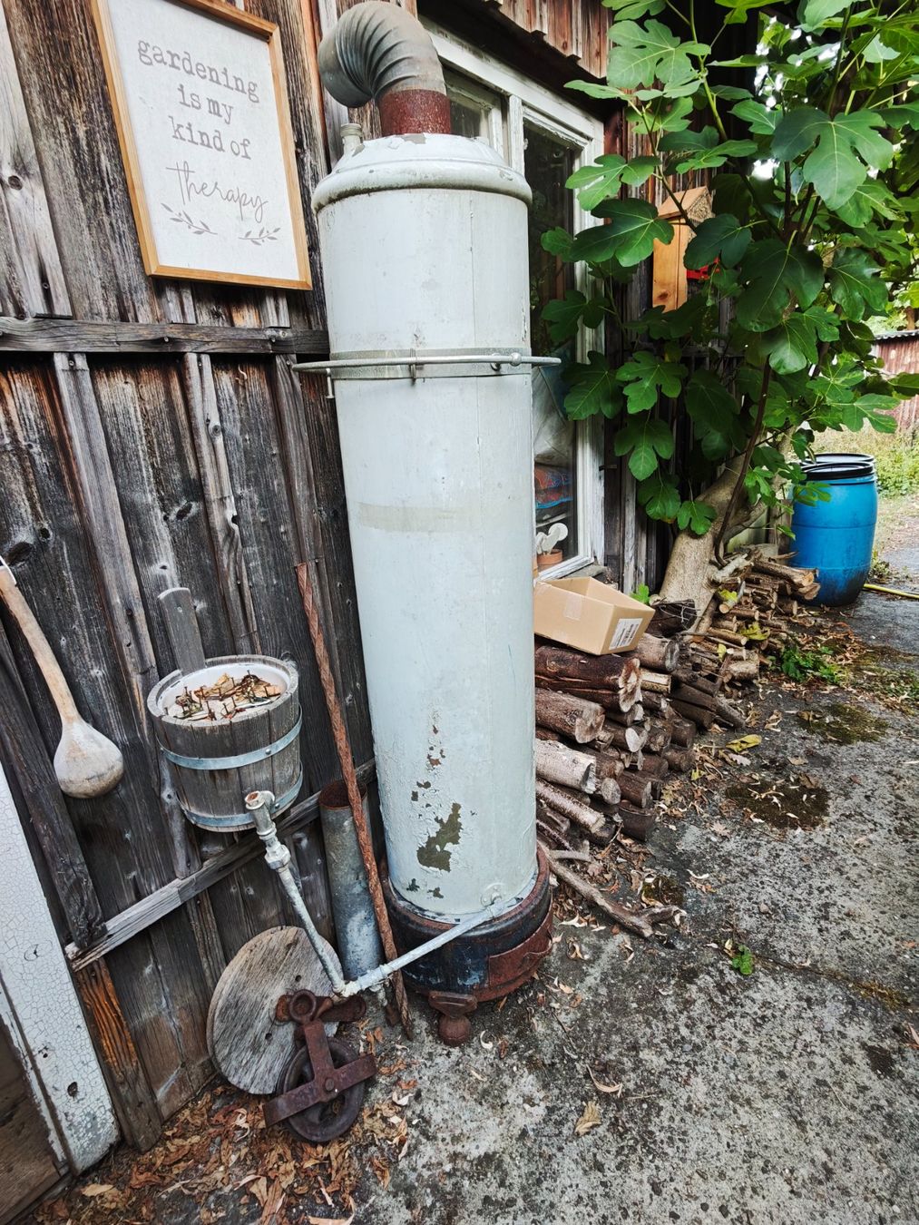 Sanitär: alter Wasserboiler – Gebraucht aus Däniken SO von hackemetzel