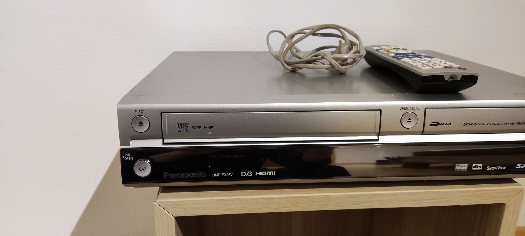 Panasonic Aufnahmegeräte: DMR-EX95V PANASONIC VHS HDD DVD Recorder  – Gebraucht aus Schongau von  1