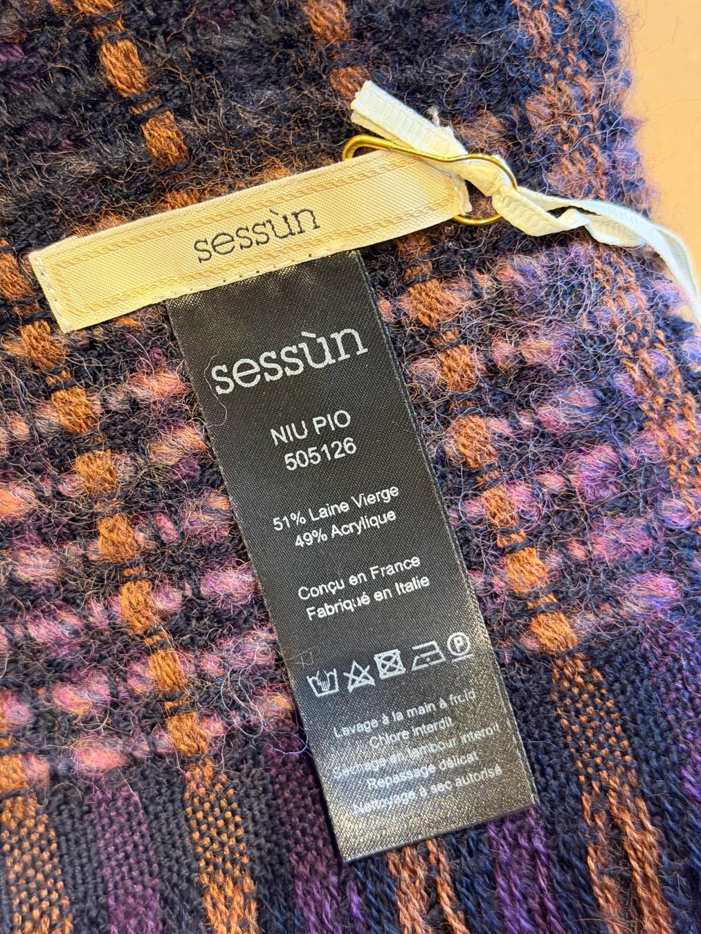 Sessun Foulard & Sciarpe: Sessūn Schal NEU – Nuovo e nell'imballaggio originale da Genève venduto da jud_xrl8 4