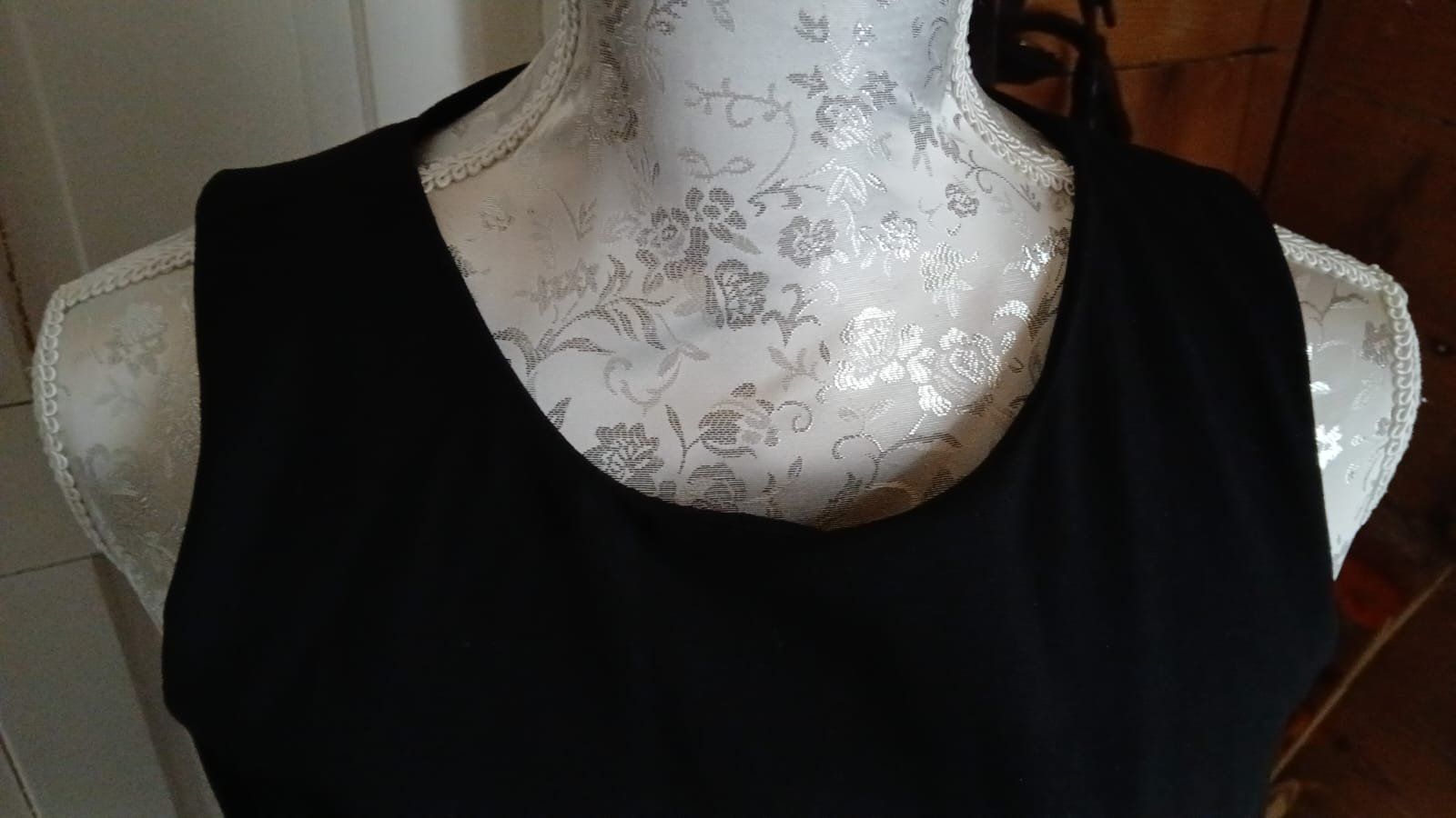 Vestiti: Robe noire classique – Usato da Rüthi (Rheintal) venduto da zit_y7br 2