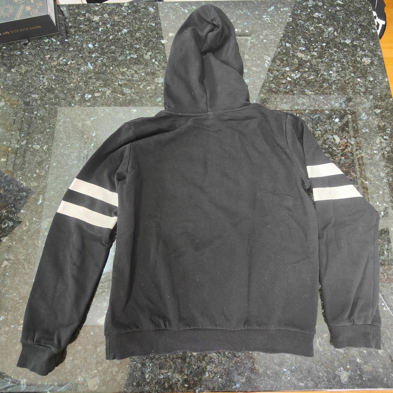 Maglioni & Felpe: Hoodie – Usato da Zürich venduto da Mumpfi9 1
