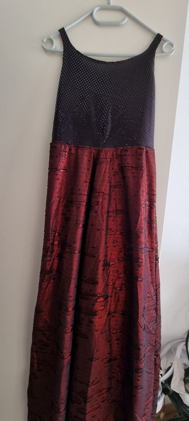 Vestiti: Kleid, Rock Gr. S – Nuovo (secondo la descrizione) da geroldswil venduto da Gumball1 3
