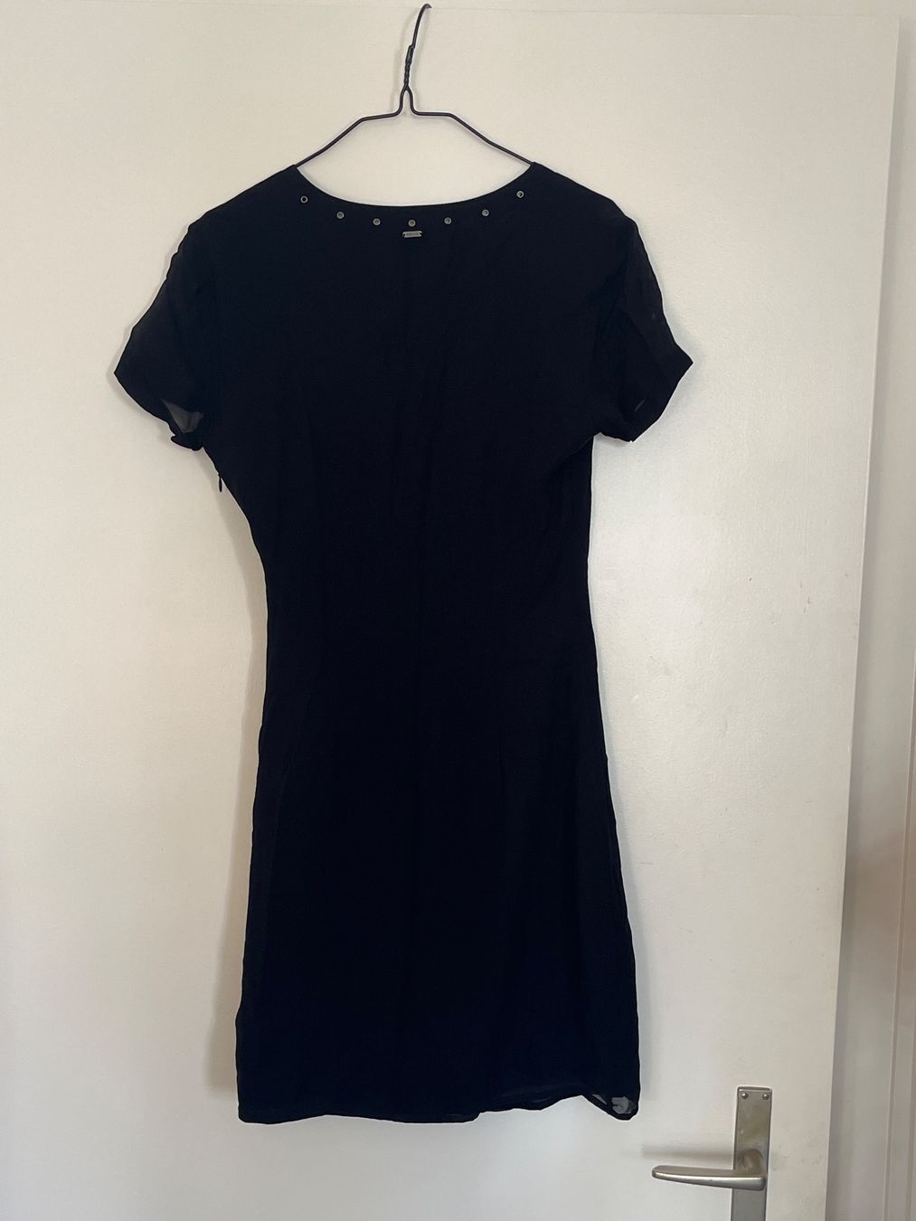 IKKS Robes: IKKS Kleid schwarz – D'occasion à Basel par aurelie.cuenot 1