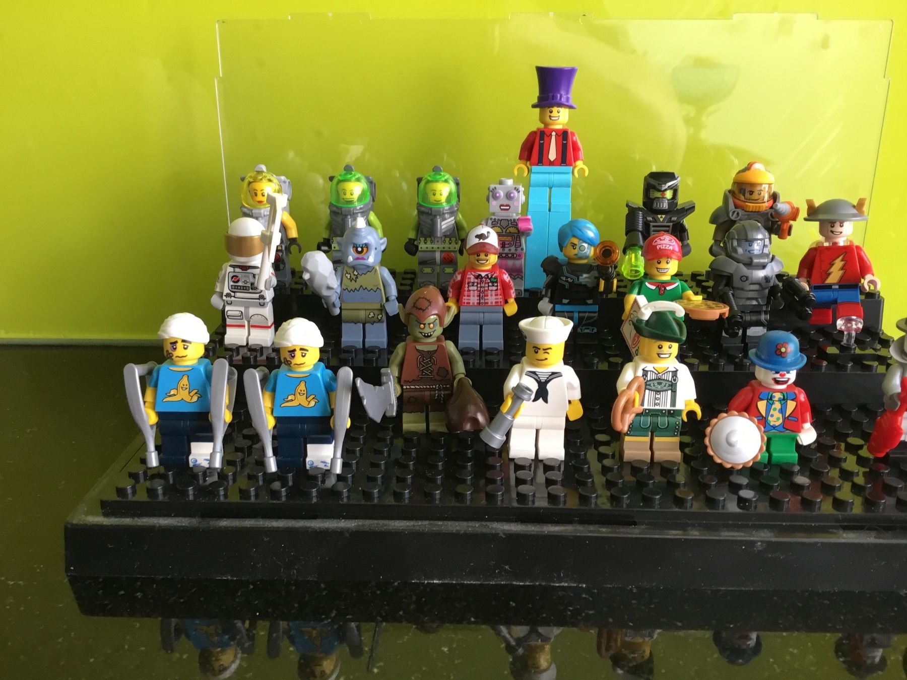 Lego Statuette: Lego Figuren Sammlung – Usato da Basel venduto da Hampe1555 2