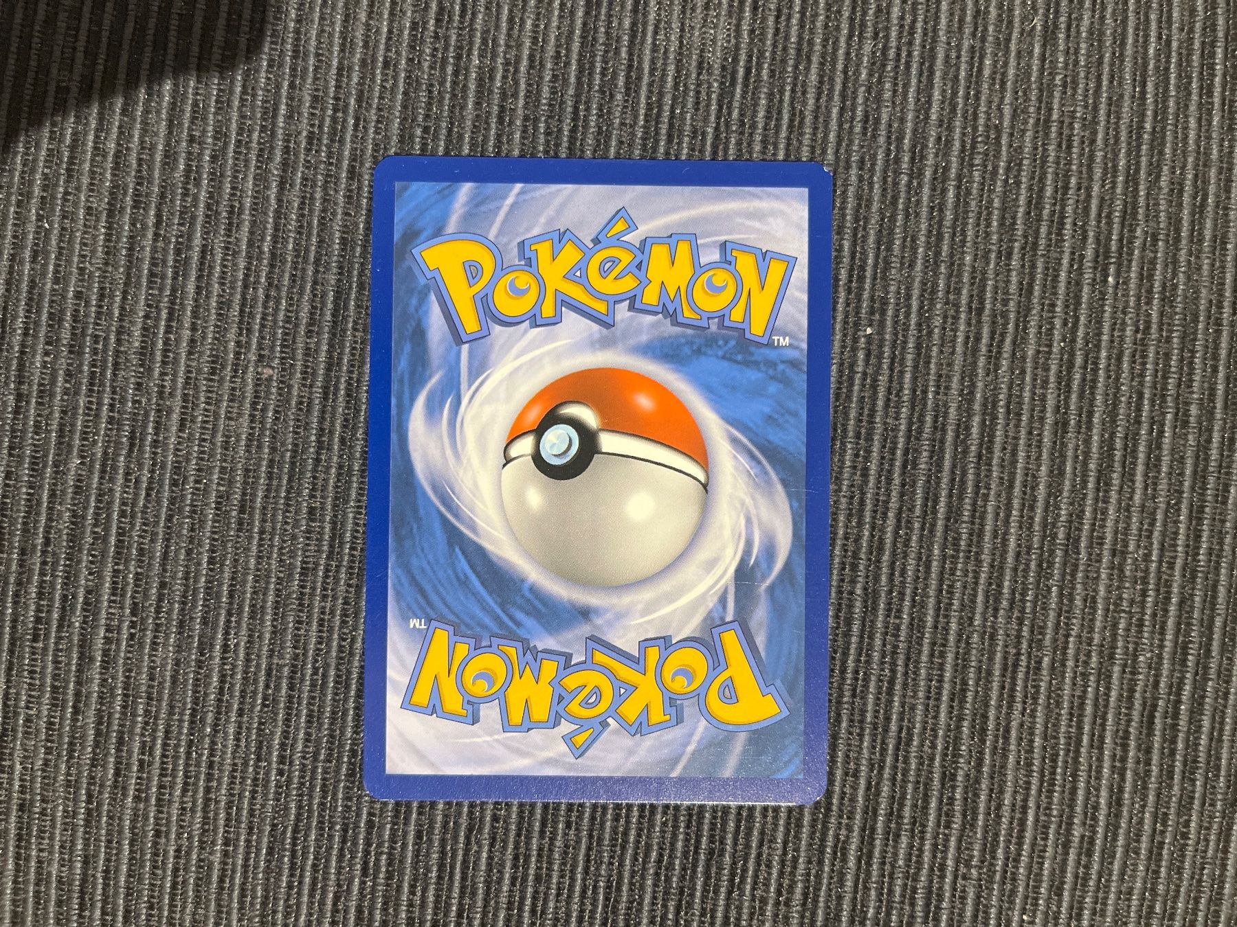 Pokémon Carte collezionabili: Pokemon Pikachu Reverse Holo Schwert Schild Base Near Mint – Nuovo (secondo la descrizione) da Wabern venduto da Collectfun 1