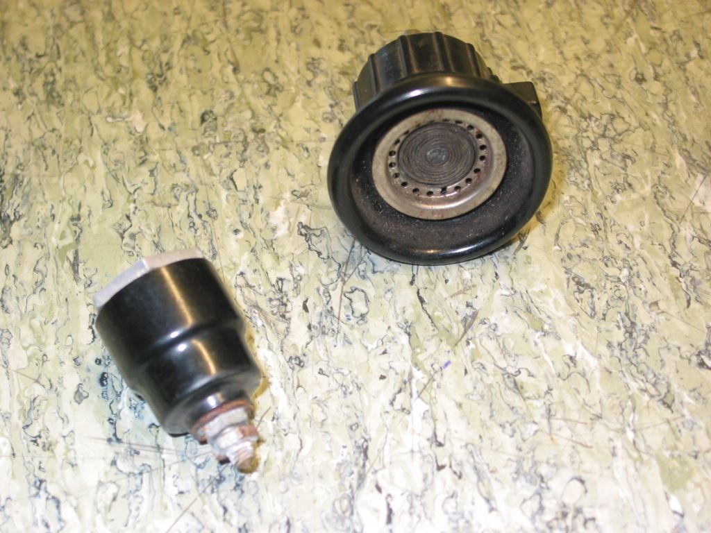 Alle Autoersatzteile: 6V Steckdose und Zigarettenanzünder Oldtimer Bakelit – Gebraucht aus Rickenbach SZ von Frickler 2