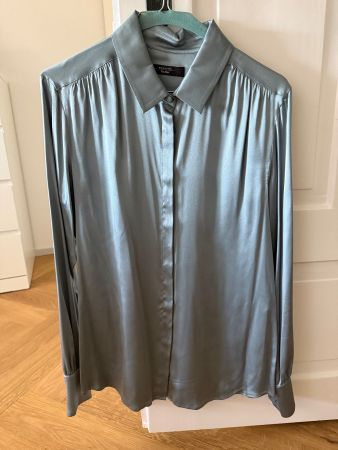 Seidige Bluse, von Max Mara Gr. M, edel und leicht